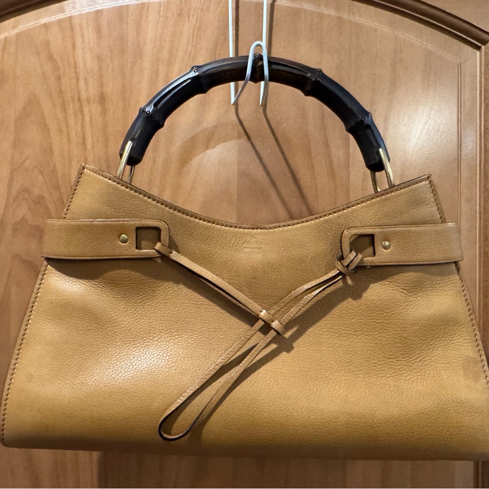 Gucci Tan Leather Shoulder Bag with Bamboo Handle